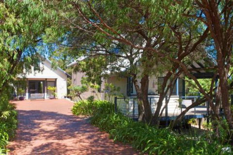 Orion Studio With Ocean Views - Darwin Holiday 2