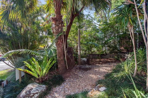 Elandra On Massinger Street - Darwin Holiday 1