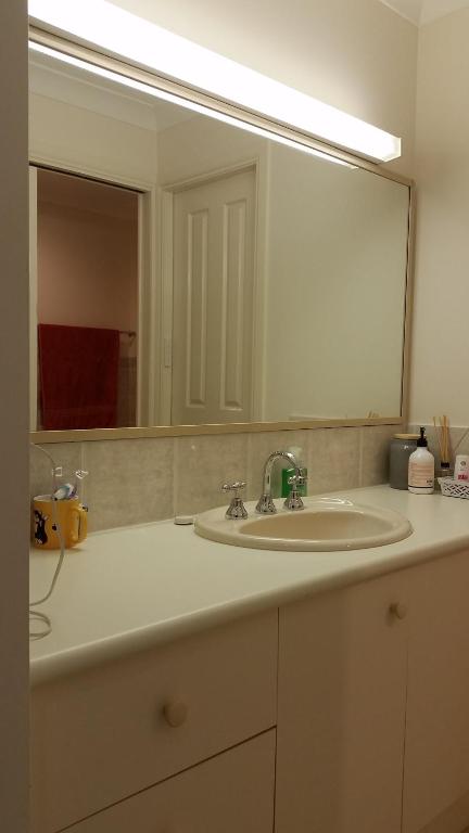 Twin Palms Holiday House At Lighthouse - Darwin Holiday 4