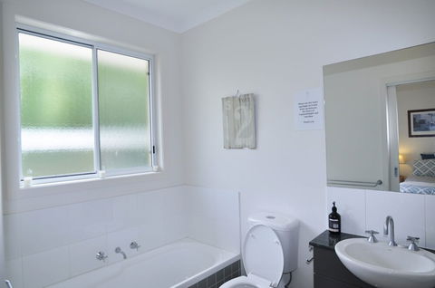 Sandpiper 3 Close TO Beach & Town - Darwin Holiday 3