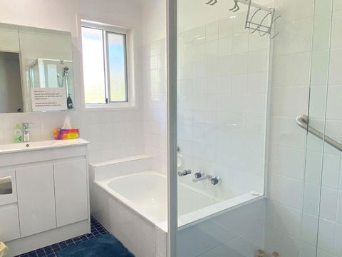 Woorim Secluded Palms Cottage - Darwin Holiday 3