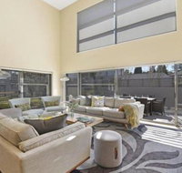 Arum 4 Heritage Park contemporary  timeless - Darwin Holiday