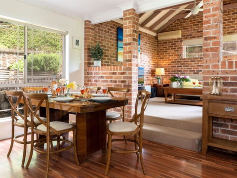 Bombo Blue Pet Friendly Townhouse - Darwin Holiday 1