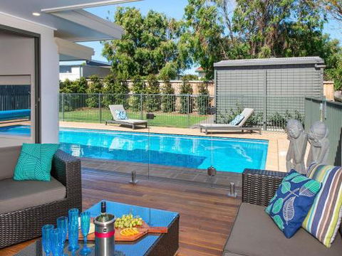 Emerald Coastal Walk Swimming Pool Pet Friendly - Darwin Holiday 3