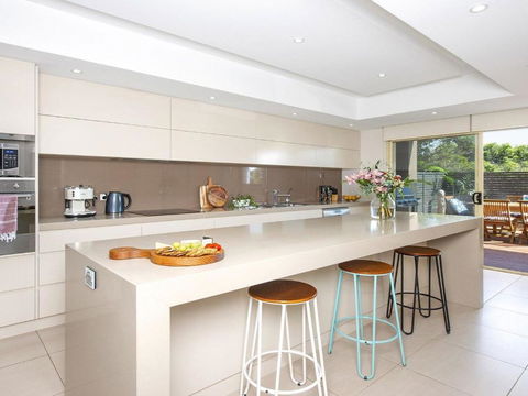 Emerald Coastal Walk Swimming Pool Pet Friendly - Darwin Holiday 5