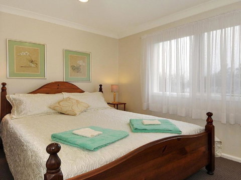 Plum Tree Cottage Warm Cosy & Walk To Town - Darwin Holiday 5