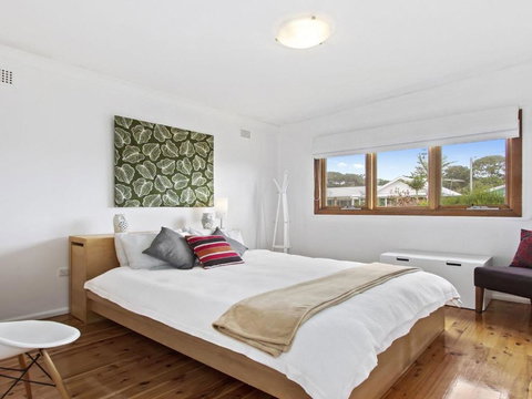 Sea Shack Renovated 1950s Beach House - Darwin Holiday 3