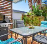 Sea Shack renovated 1950s beach house - Darwin Holiday