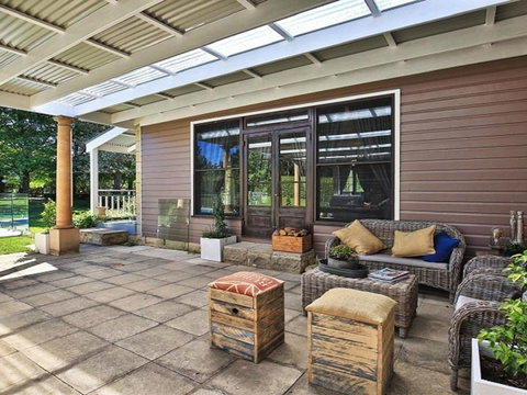 Sarnia Period Home In Garden Oasis With Pool - Darwin Holiday 5