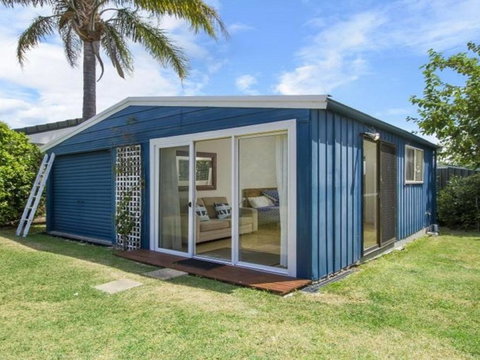 Seahorse Beach Just 550m From House - Darwin Holiday 2