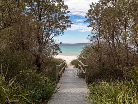 Sienna By The Sea Spacious Coastal Getaway - Darwin Holiday 3