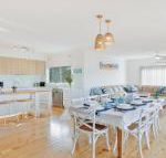 Sienna by the Sea spacious coastal getaway - Darwin Holiday