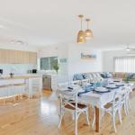 Sienna By The Sea Spacious Coastal Getaway - Darwin Holiday 0