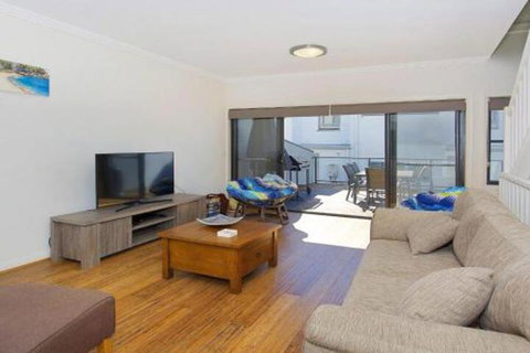 Surf Beach Townhouse - Darwin Holiday 7