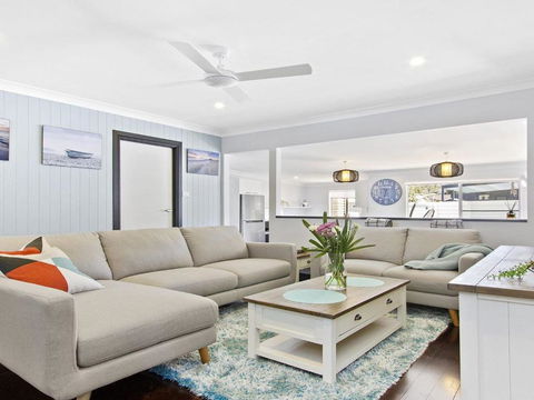 Sunset Beach Situated Between Two Beaches & A Lake - Darwin Holiday 4