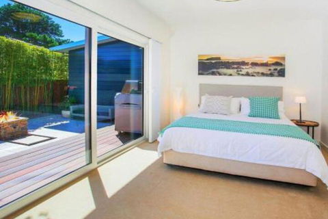 Reflections At Minnamurra - Darwin Holiday 7