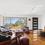 The Batch Funky & Fun - Darwin Holiday 0