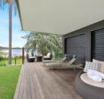 The Old Bottleshop waterfront pool table  more - Darwin Holiday