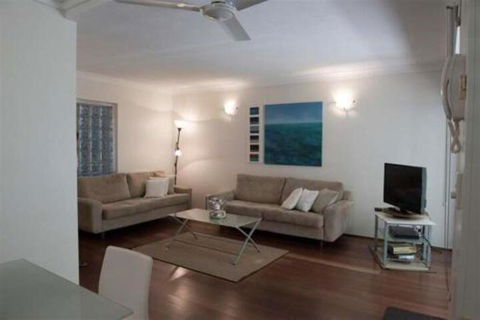 Absolute Beachfront Mooloolaba - Darwin Holiday 5