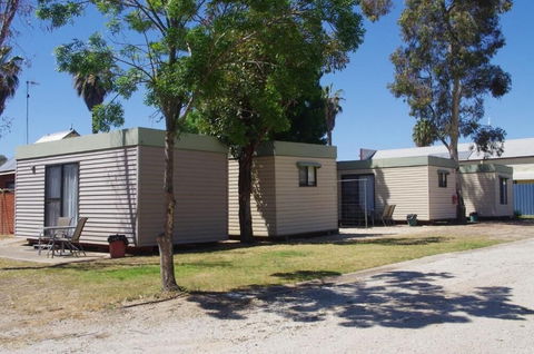 Deniliquin Pioneer Tourist Park - Darwin Holiday 2