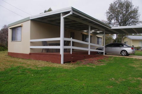 Deniliquin Pioneer Tourist Park - Darwin Holiday 0