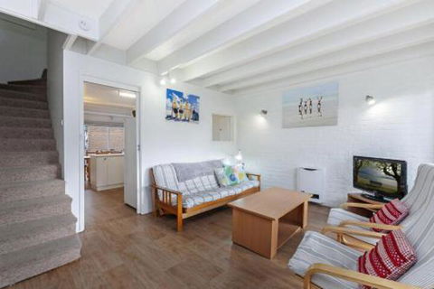 Beach Terrace 4 - Darwin Holiday 3