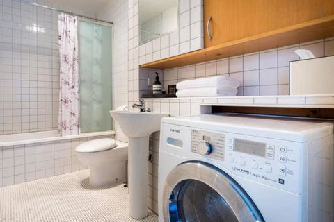 Penthouse At Graffiti Laneways & Top Restaurants - Darwin Holiday 3