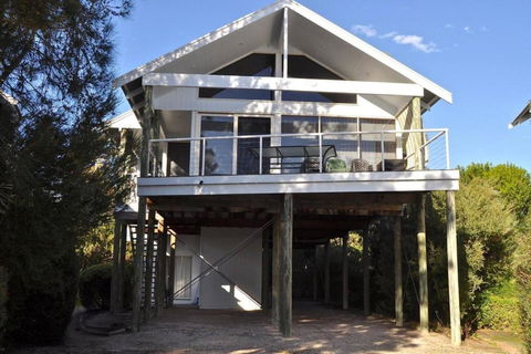 Sheoak Holiday Home - Darwin Holiday 1
