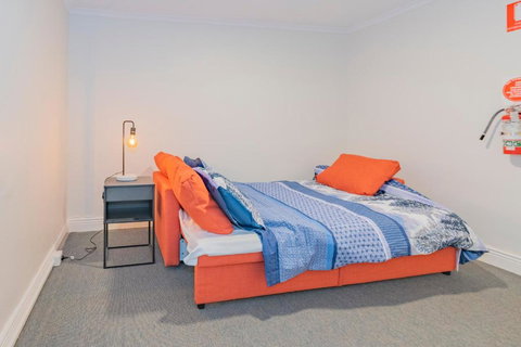 4 Bedroom House Hobart CBD Free Parking - Darwin Holiday 2