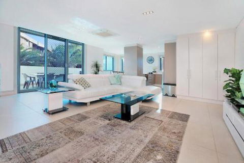 Samar Cove Unit 8 - Darwin Holiday 3