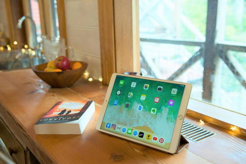 Adelaide Hills Camellia Cottage WiFi - Darwin Holiday 4