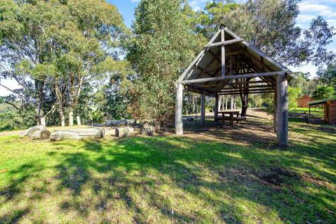 Braeside Cabin One Pinkwood - Darwin Holiday 6