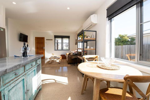 The Endsleigh 1 Bedroom Villa Free Wifi Near CBD - Darwin Holiday 5