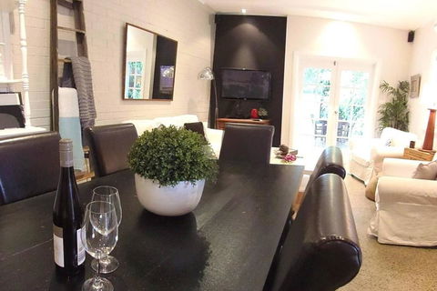 YSG The Edward Townhouses 155 & 157 Steps To Town - Darwin Holiday 2