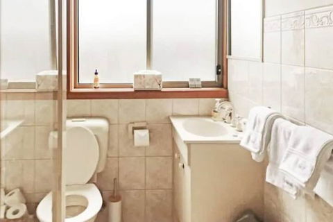 Secret Dream Location With WIFI And Wine - Darwin Holiday 4