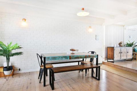 Azure Absolute Beachfront Pet Friendly - Darwin Holiday 2