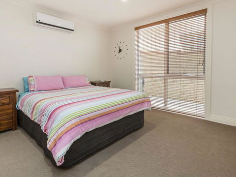 SEA GRANGE MORNINGTON - Darwin Holiday 5