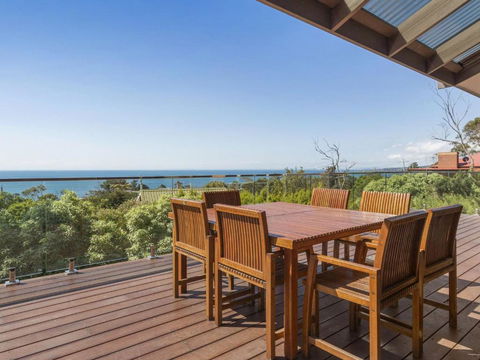 VIEWS At MCCRAE..... - Darwin Holiday 5