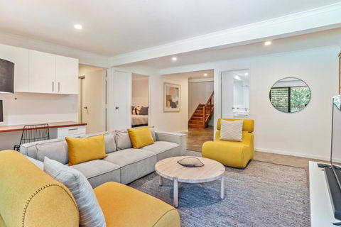 Holiday Hideaway Sunshine Beach - Darwin Holiday 3