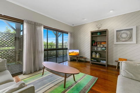 The Beach House Sunshine Beach - Darwin Holiday 5