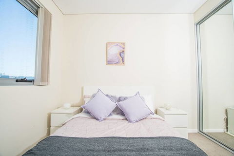 Spacious Central Apartment Walking Distance To Beach - Darwin Holiday 5