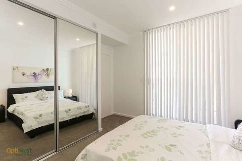 Modern, Spacious Apt@liverpool With Incredible Views - Darwin Holiday 5