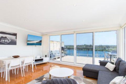 Regatta 19 - Darwin Holiday 0