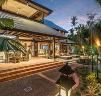 Sala on the Beach Luxury Beachfront House - Darwin Holiday