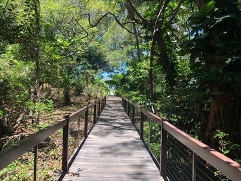 LANDSCAPE At PALM COVE - Darwin Holiday 1