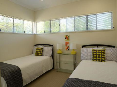 LANDSCAPE At PALM COVE - Darwin Holiday 3