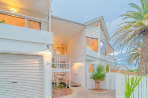 Lighthouse Landing - Darwin Holiday 4