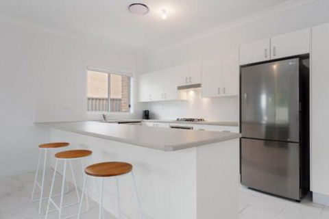 5B BENT STREET LARGE HOUSE WITH DUCTED AIR CON WIFI & FOXTEL - Darwin Holiday 5