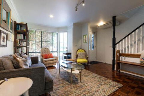 Laurens Place - Darwin Holiday 2