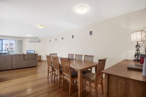 Breakwater Views Apartments - Darwin Holiday 6